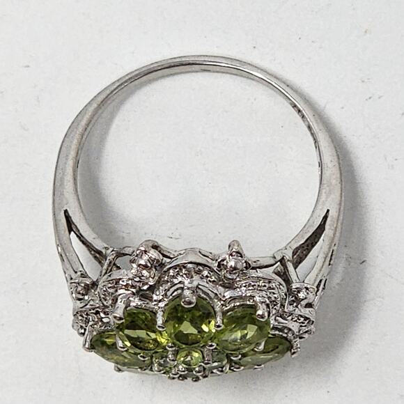 Vintage Peridot Sterling Silver Size 10 Ring - Picture 5 of 12
